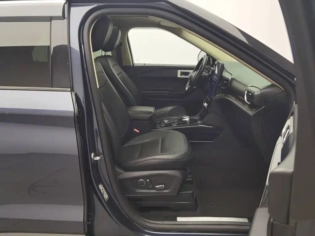 Ford Explorer — миниатюра 23