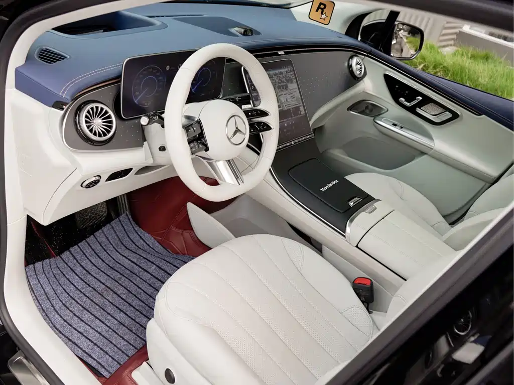 Mercedes-Benz EQE SUV — миниатюра 11