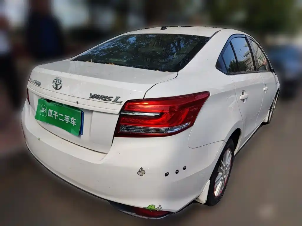 Toyota Yaris L — миниатюра 4