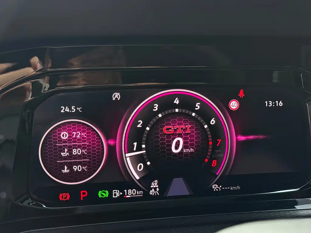 Volkswagen Golf GTI — миниатюра 15