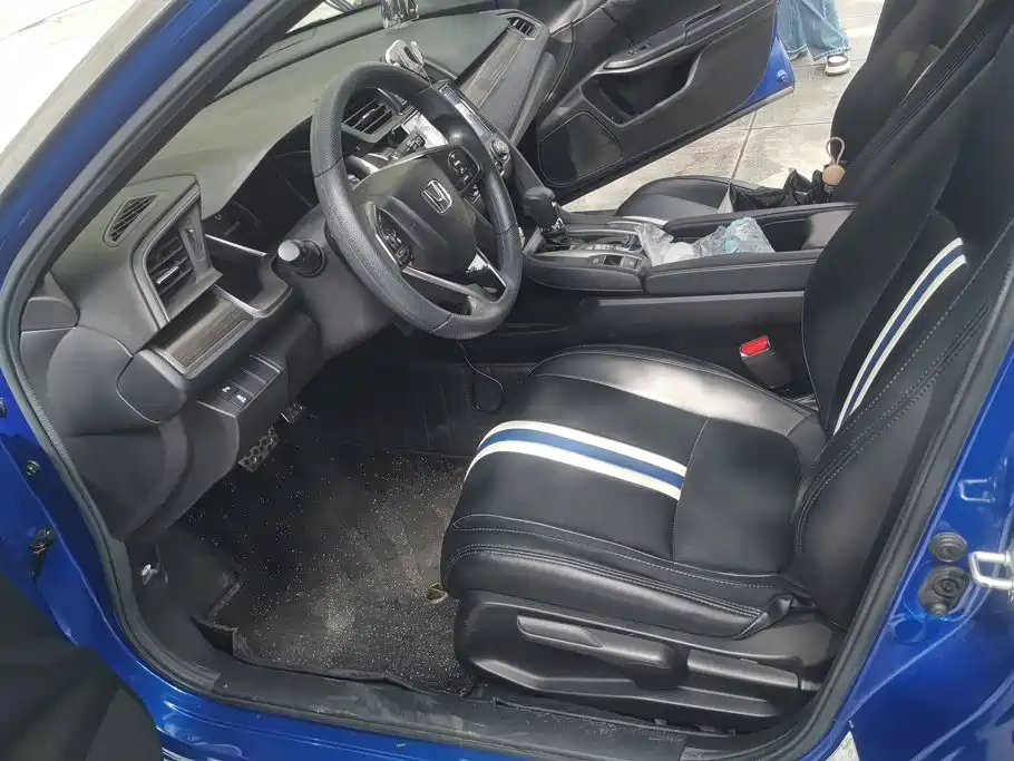 Honda Civic — миниатюра 9