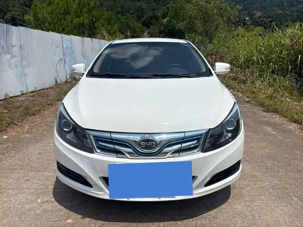 BYD e5 — миниатюра 2