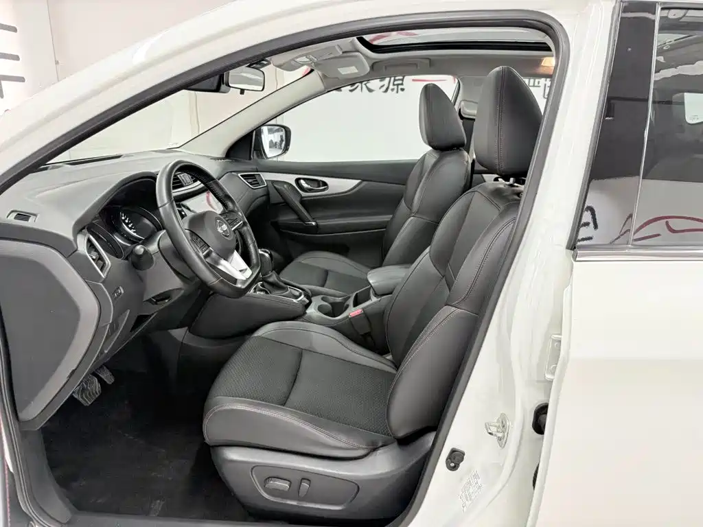 Nissan Qashqai — миниатюра 7
