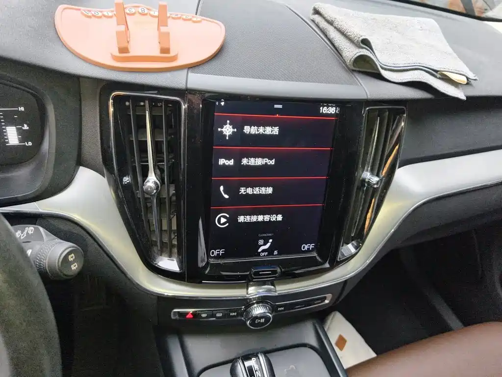 Volvo XC60 — миниатюра 14