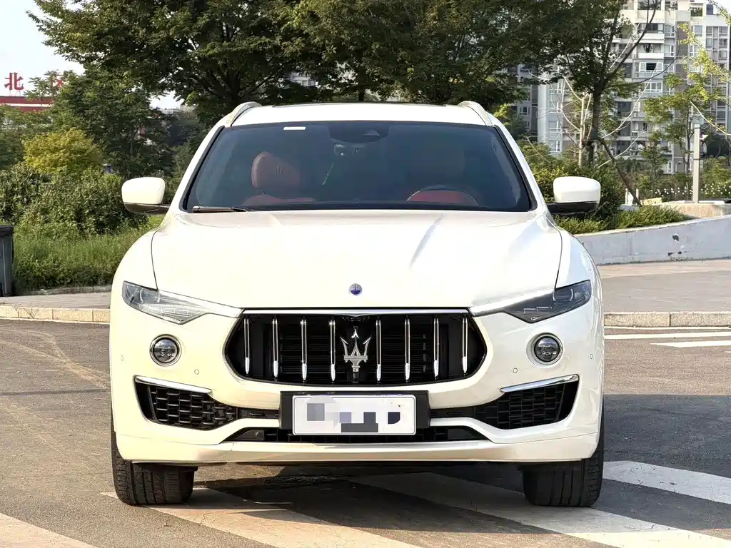 Maserati Levante — миниатюра 2