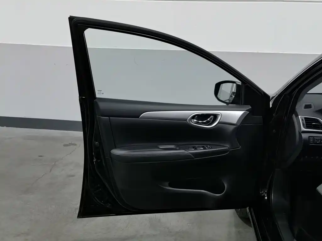 Nissan Sylphy — миниатюра 8