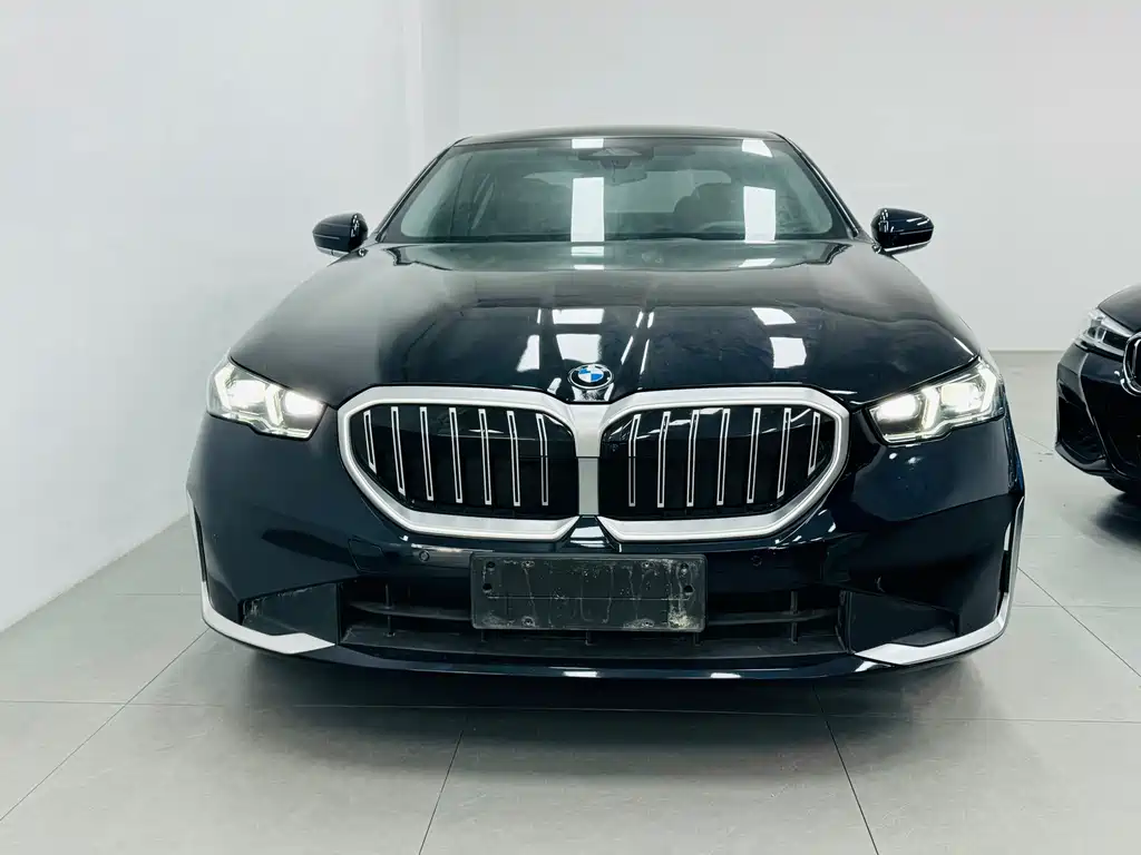 BMW 5 Series 5 2025 530Li Lead Luxury