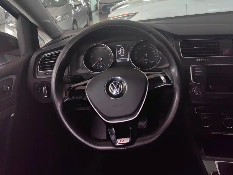 Volkswagen Golf — миниатюра 15