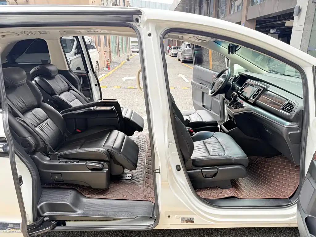 Honda Elysion — миниатюра 11