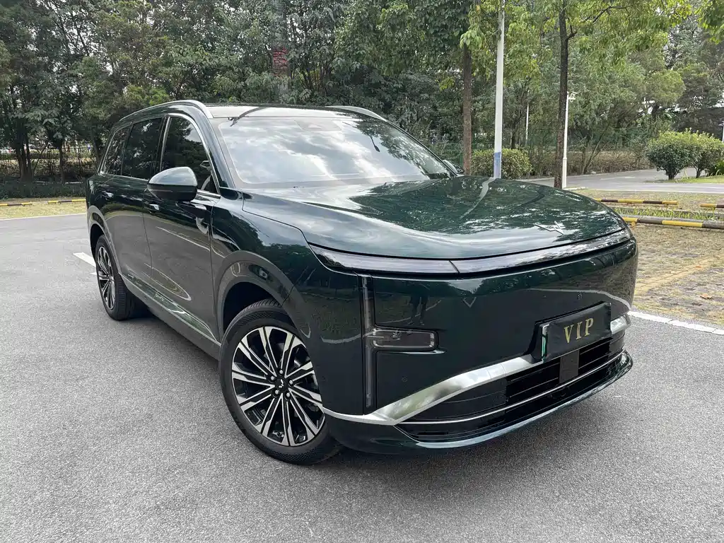 Wuling Xingguang L — миниатюра 3