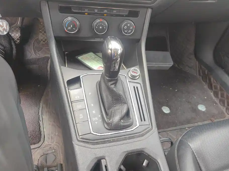 Volkswagen Lavida — миниатюра 16