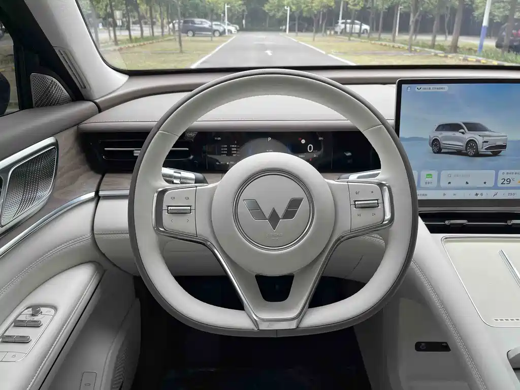 Wuling Xingguang L — миниатюра 15