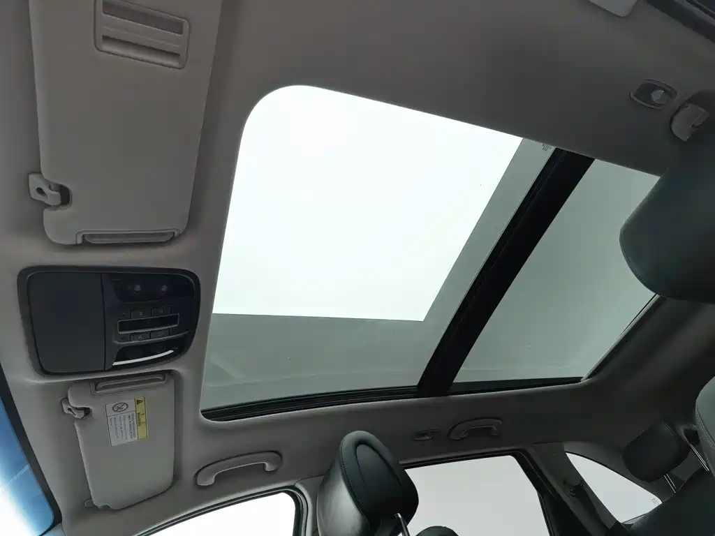 Kia Sorento — миниатюра 14