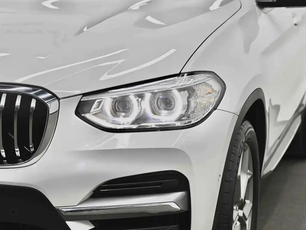 BMW X3 — миниатюра 27
