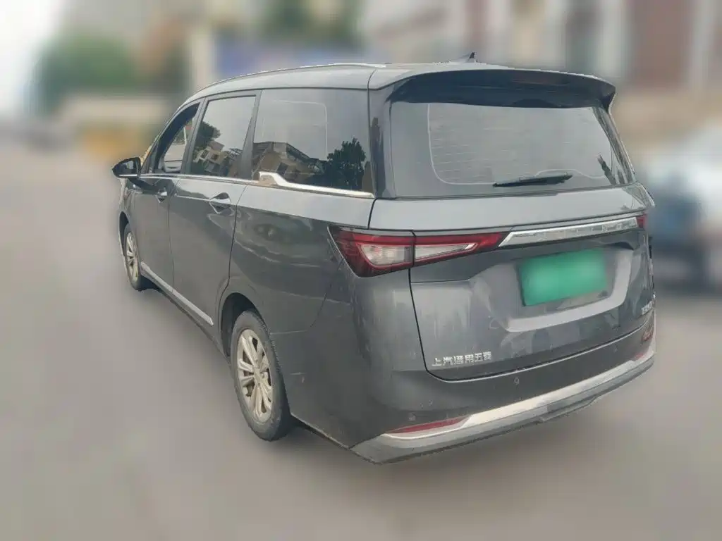 Wuling Jiachen — миниатюра 4