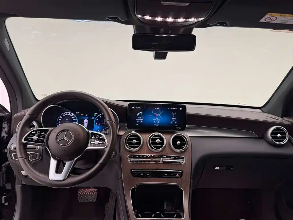 Mercedes-Benz GLC 2021 GLC 300 L 4MATIC