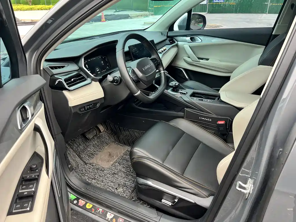 Lynk & Co 06 EM-P 2022 PHEV 84KM Pro