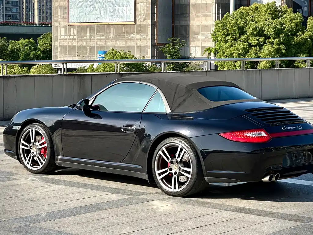 Porsche 911 2010 Carrera 4S Cabriolet 3.8L