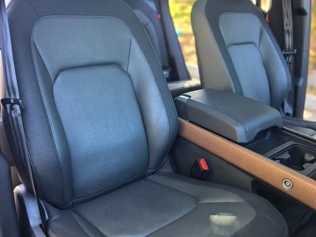 Land Rover Defender — миниатюра 13