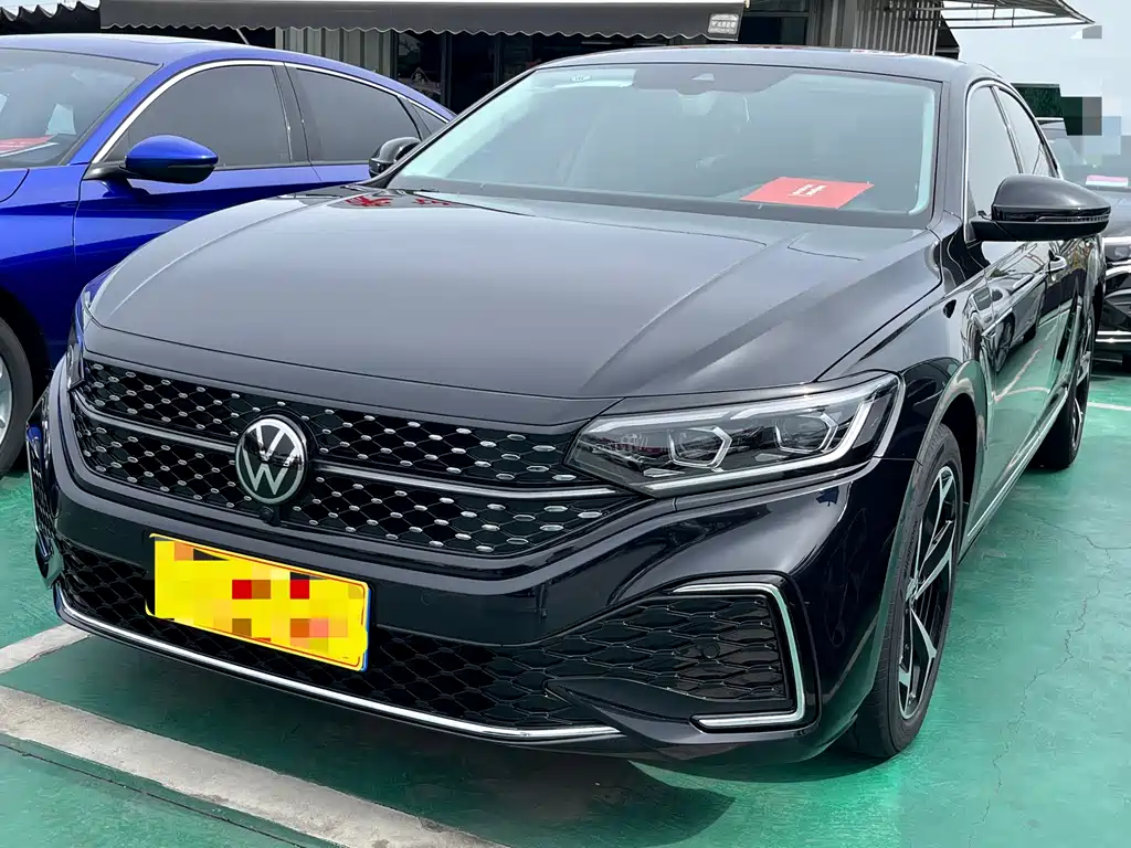 Volkswagen Passat 2024