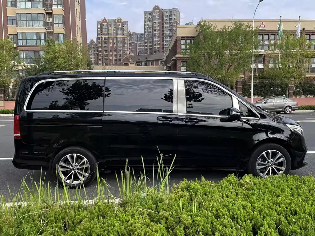 Mercedes-Benz V-Class — миниатюра 6