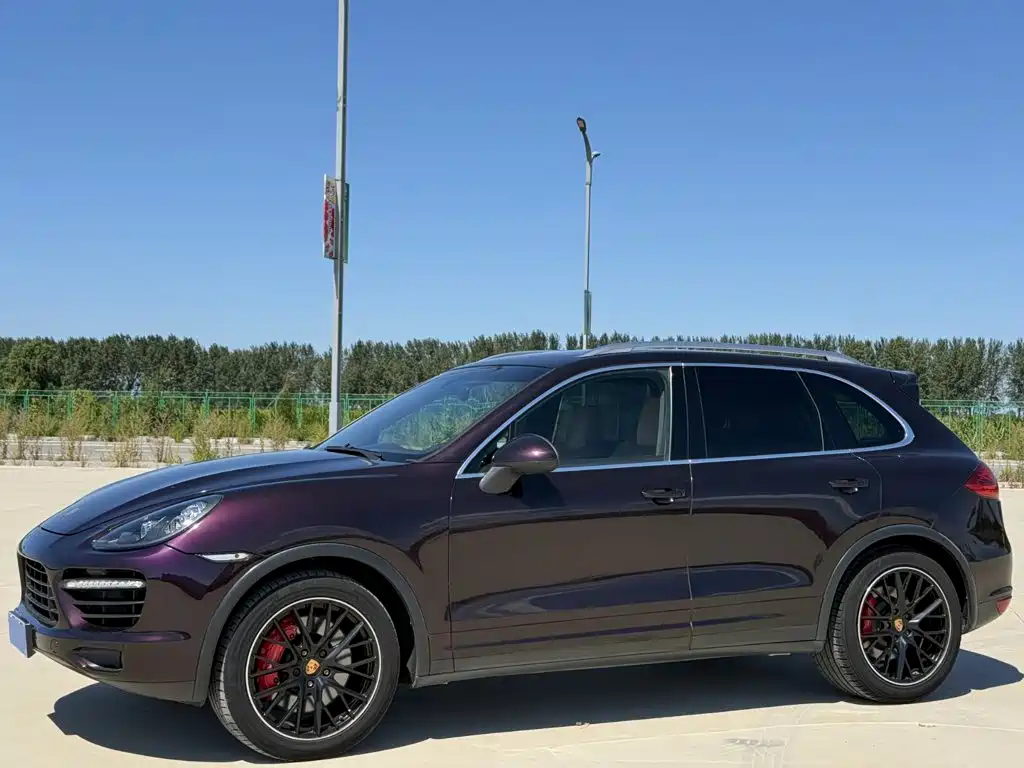 Porsche Cayenne — миниатюра 4