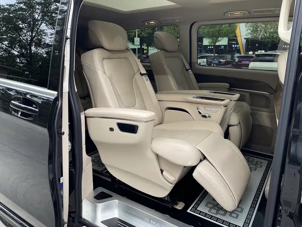 Mercedes-Benz V-Class — миниатюра 15