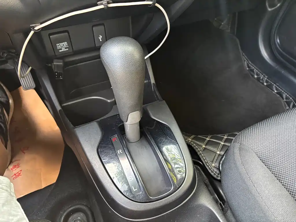 Honda Fit — миниатюра 15