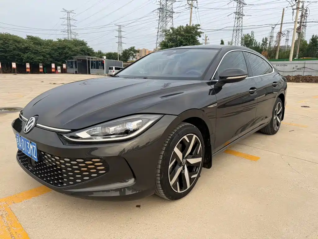 2023 Volkswagen Arteon - zdjęcie 1 z 11