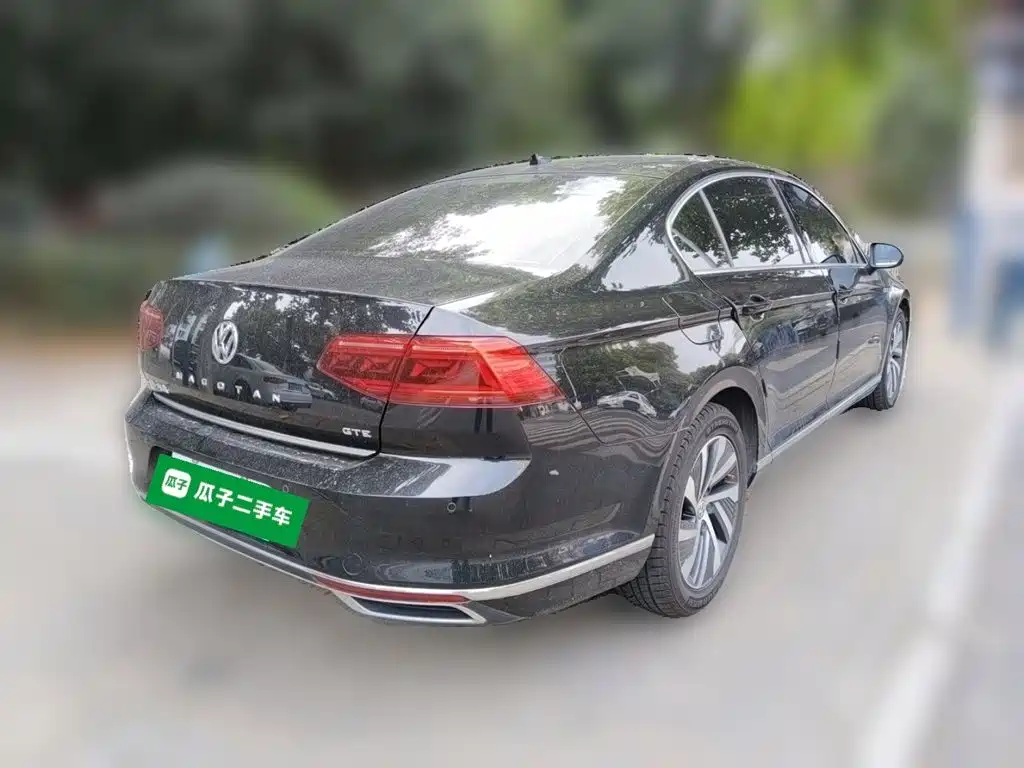 Volkswagen Magotan PHEV — миниатюра 4