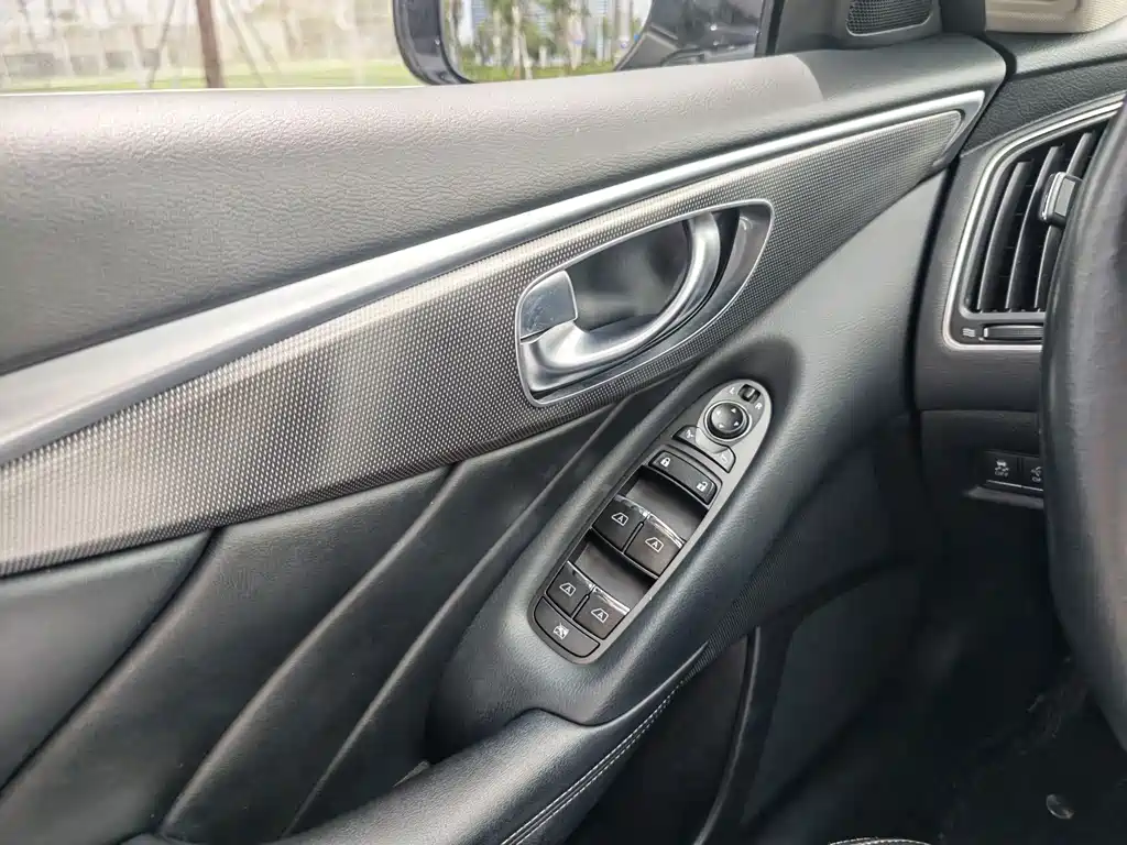 Infiniti Q50L — миниатюра 13