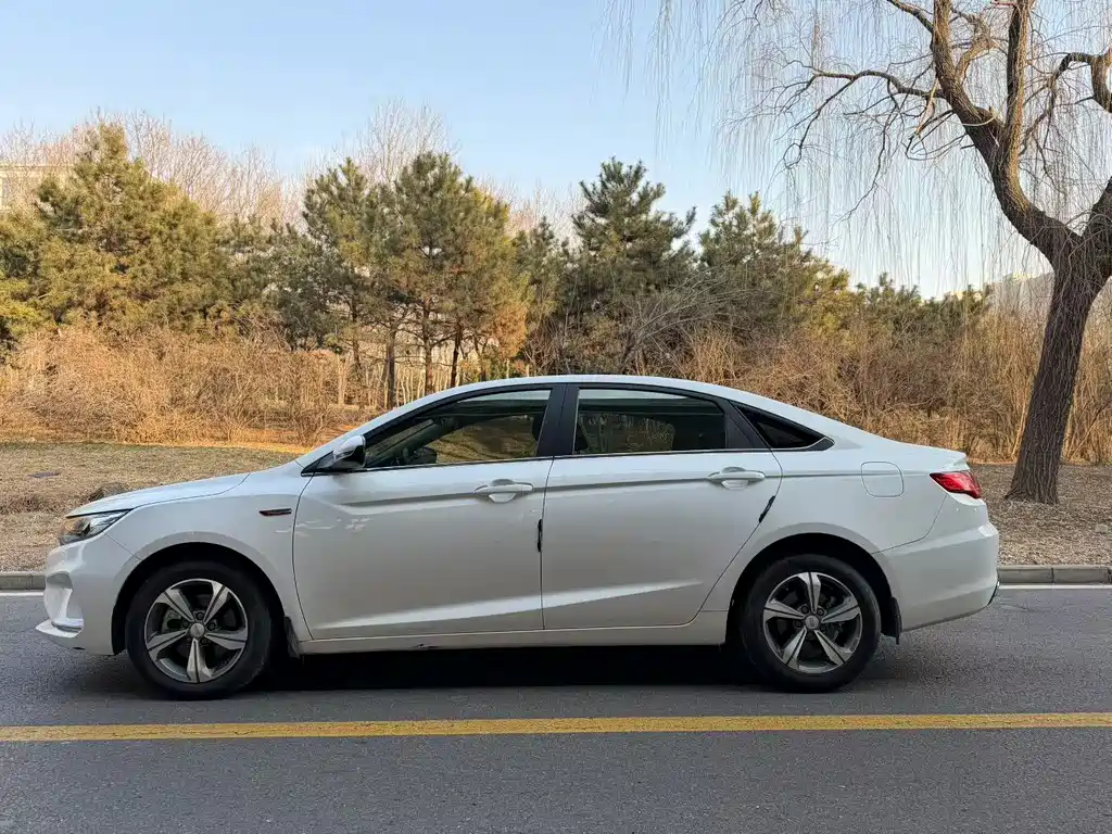 GEELY AUTOMOBILE EMGRAND GL