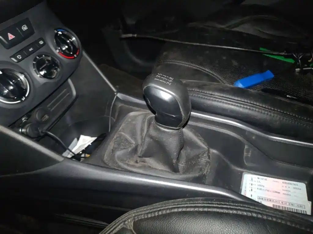 Peugeot 2008 — миниатюра 15