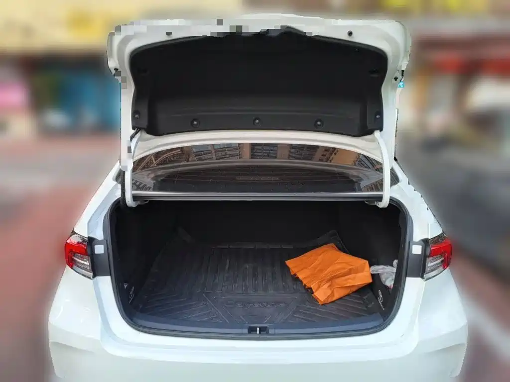 Toyota Corolla — миниатюра 20