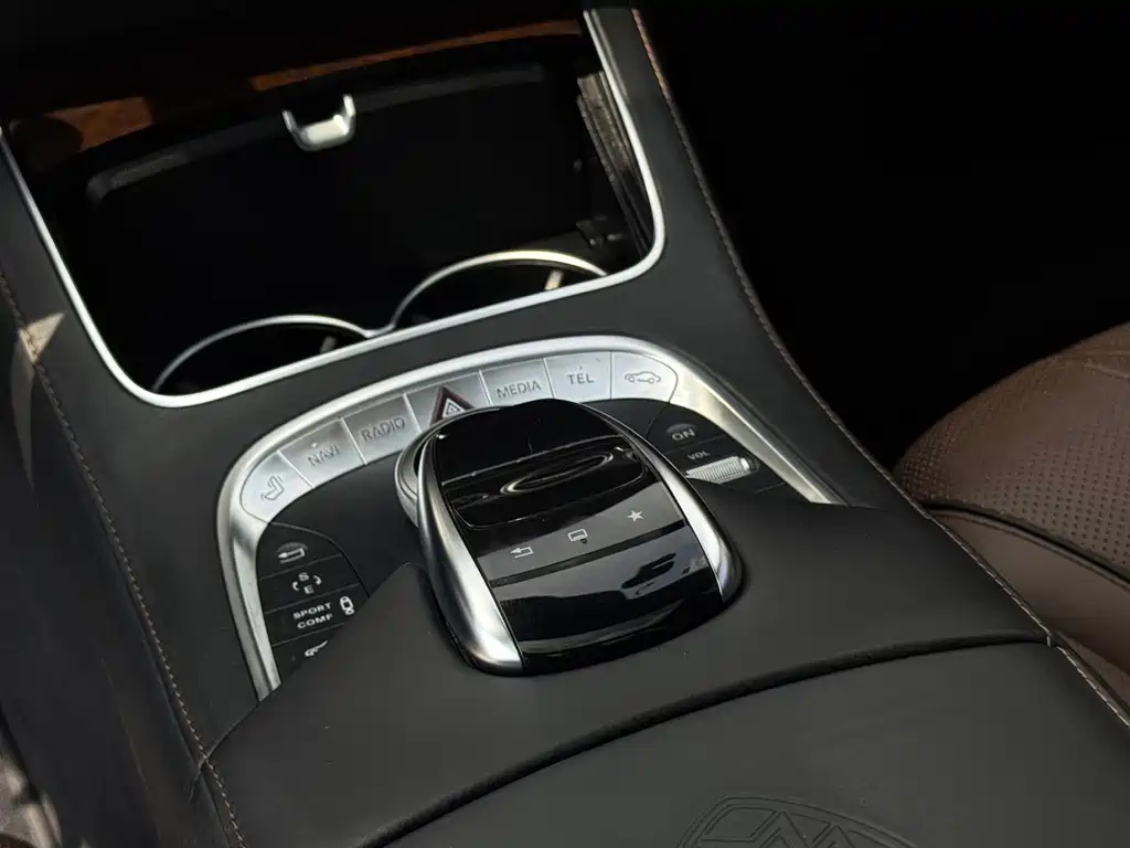 Mercedes-Benz S-Class — миниатюра 16