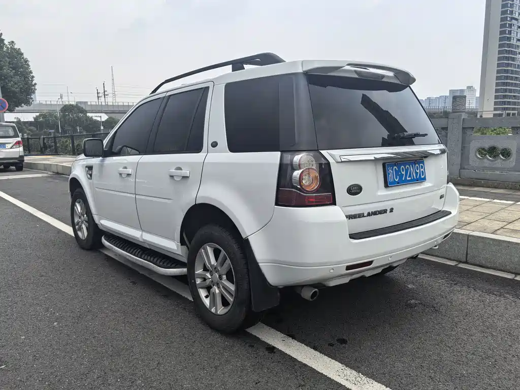 Land Rover Freelander 2 — миниатюра 8