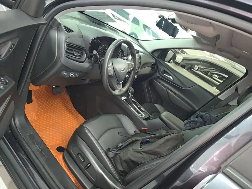 Chevrolet Equinox — миниатюра 15