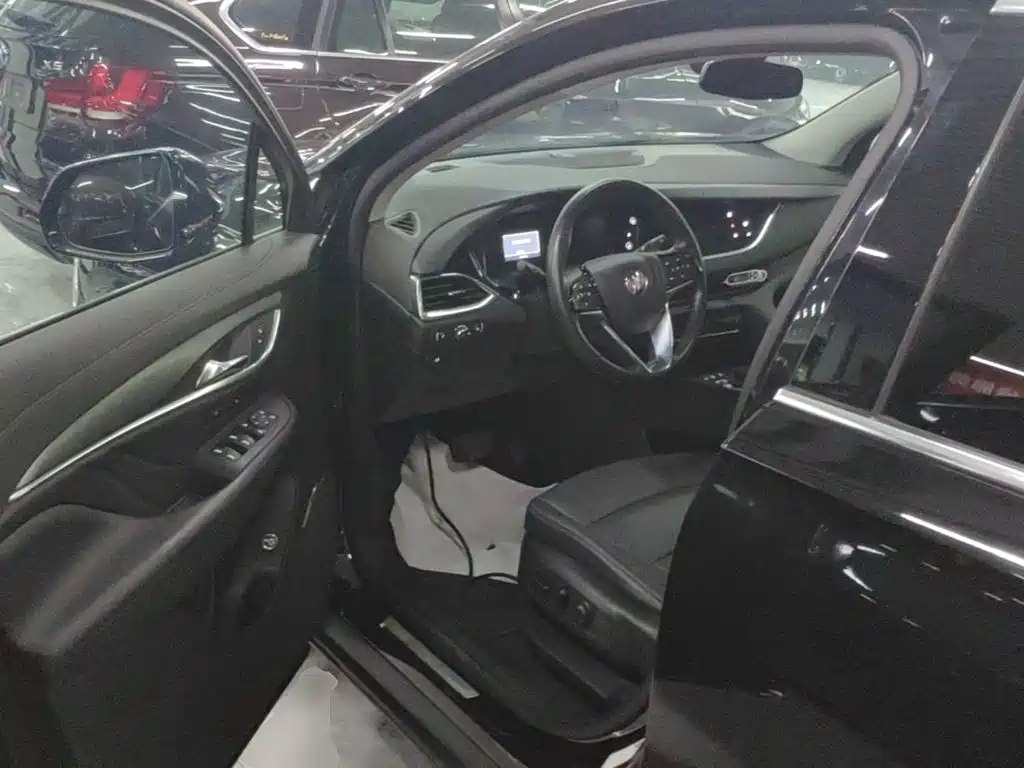 Buick Enclave — миниатюра 16