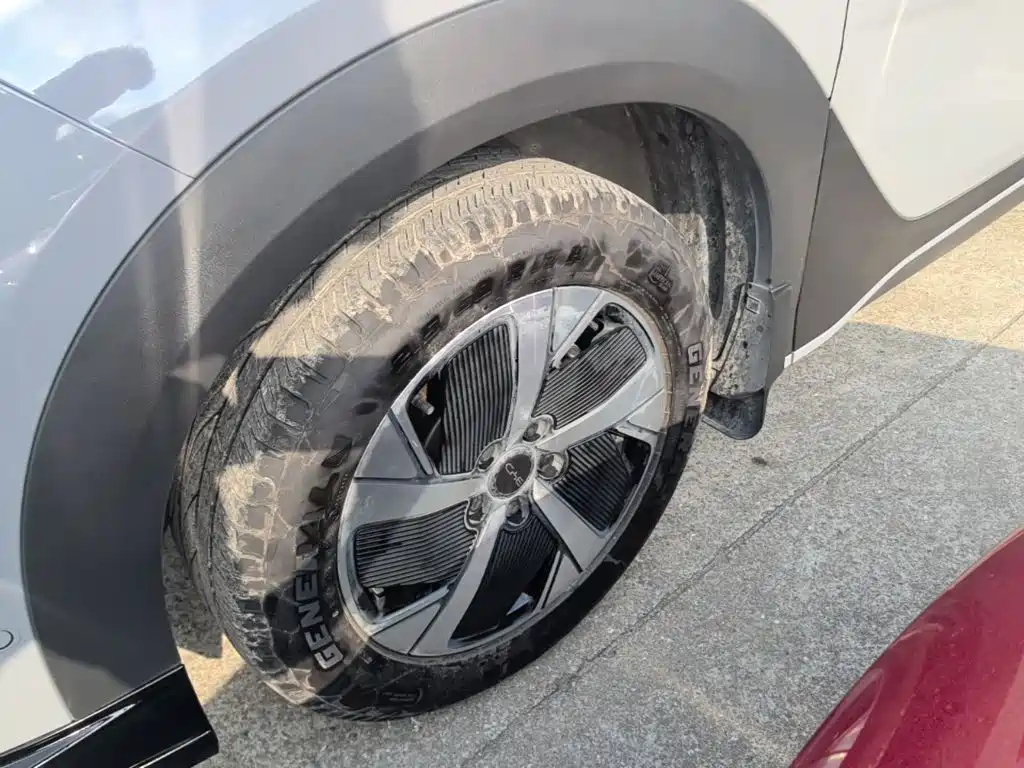 BYD Sealion 05 EV — миниатюра 23