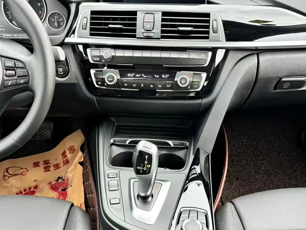 BMW 3 Series — миниатюра 11