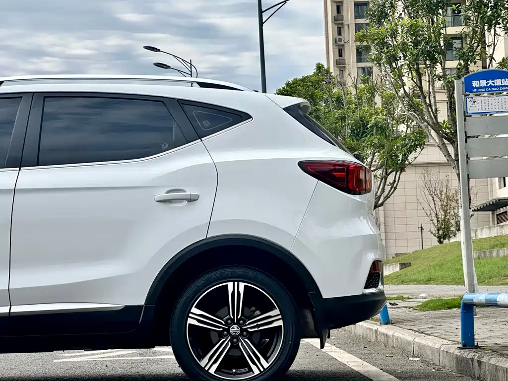 MG ZS 2018 1.5L AT Luxury V