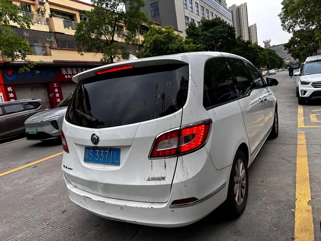 Buick GL8 2013 2.4L CT Luxury Comfort