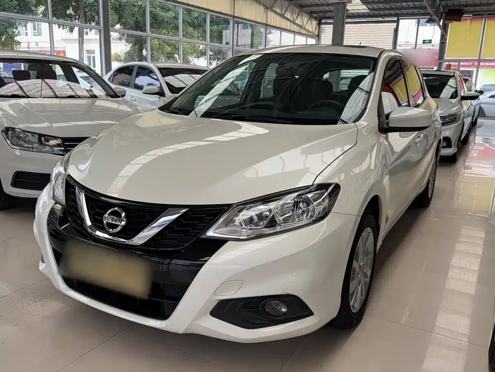 Nissan Tiida — миниатюра 2