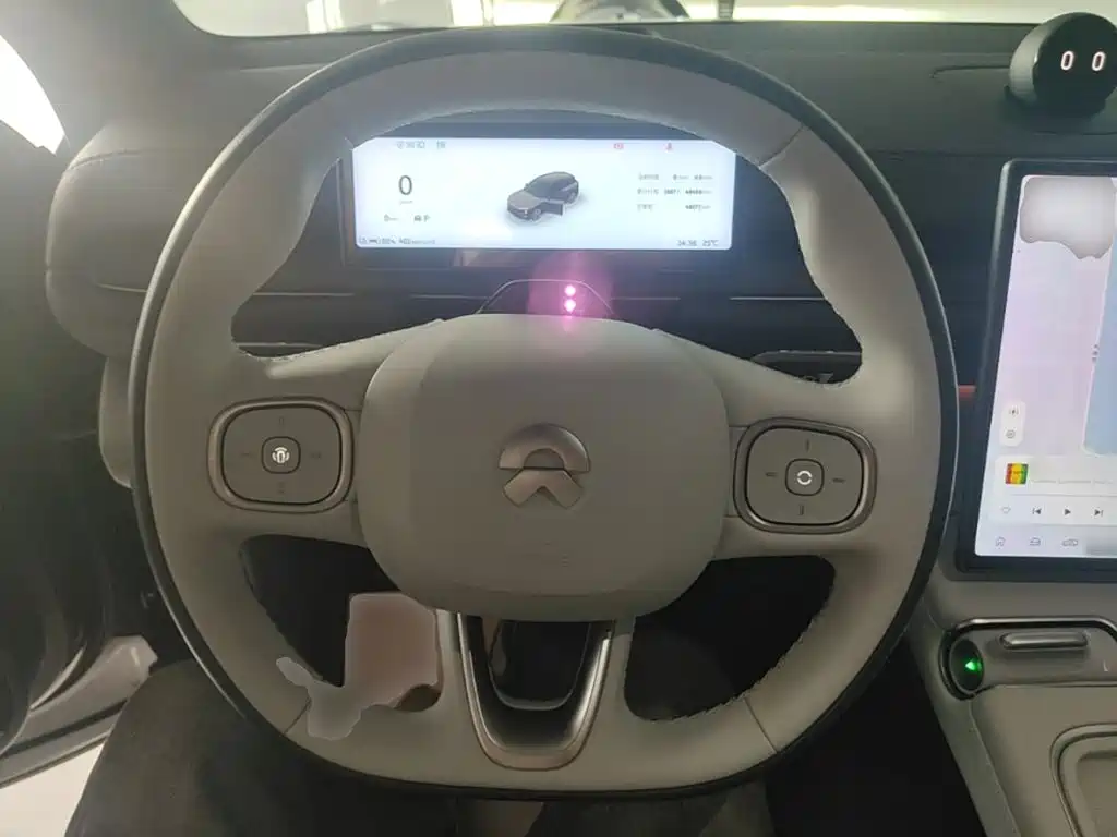 NIO ES6 — миниатюра 11