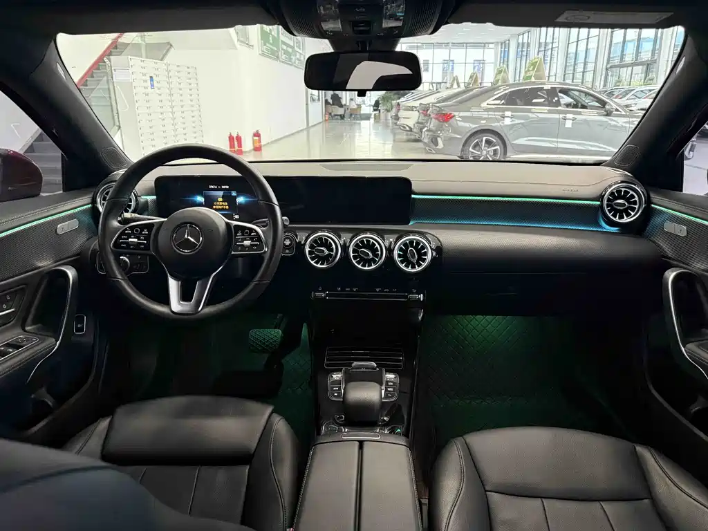 Mercedes-Benz A-Class — миниатюра 17