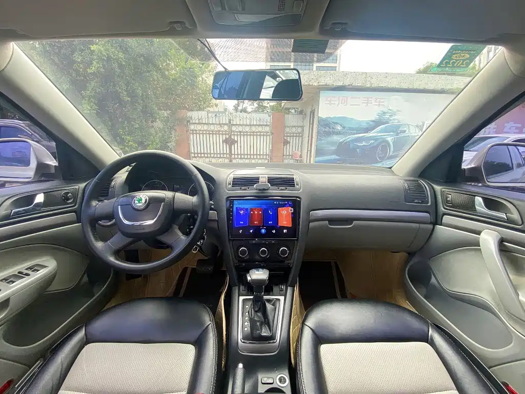 Skoda Octavia — миниатюра 5
