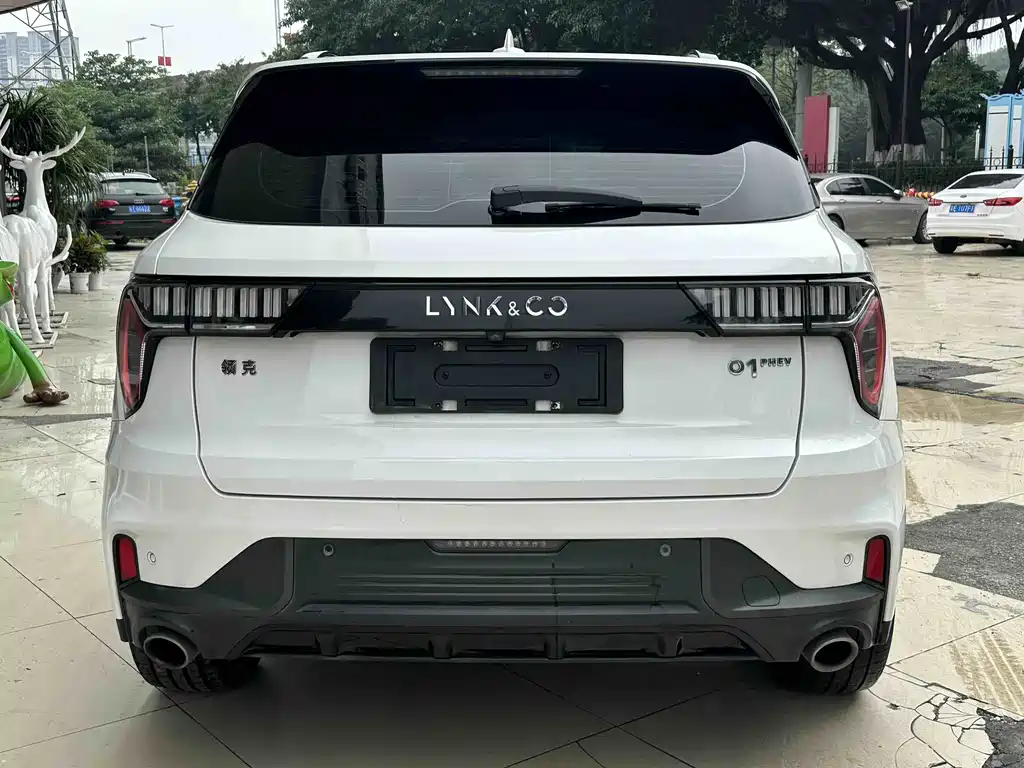 Lynk & Co 01 EM-P 2022 1.5TD PHEV Plus