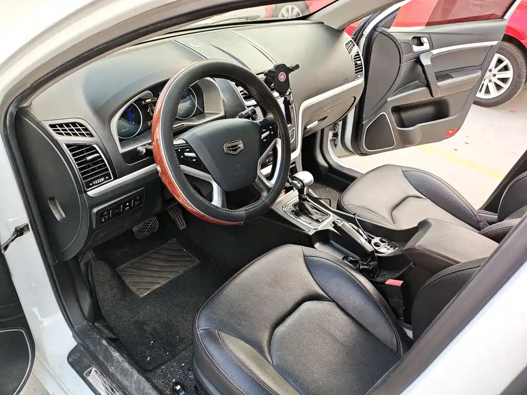 Geely Emgrand 2015 1.5L CVT