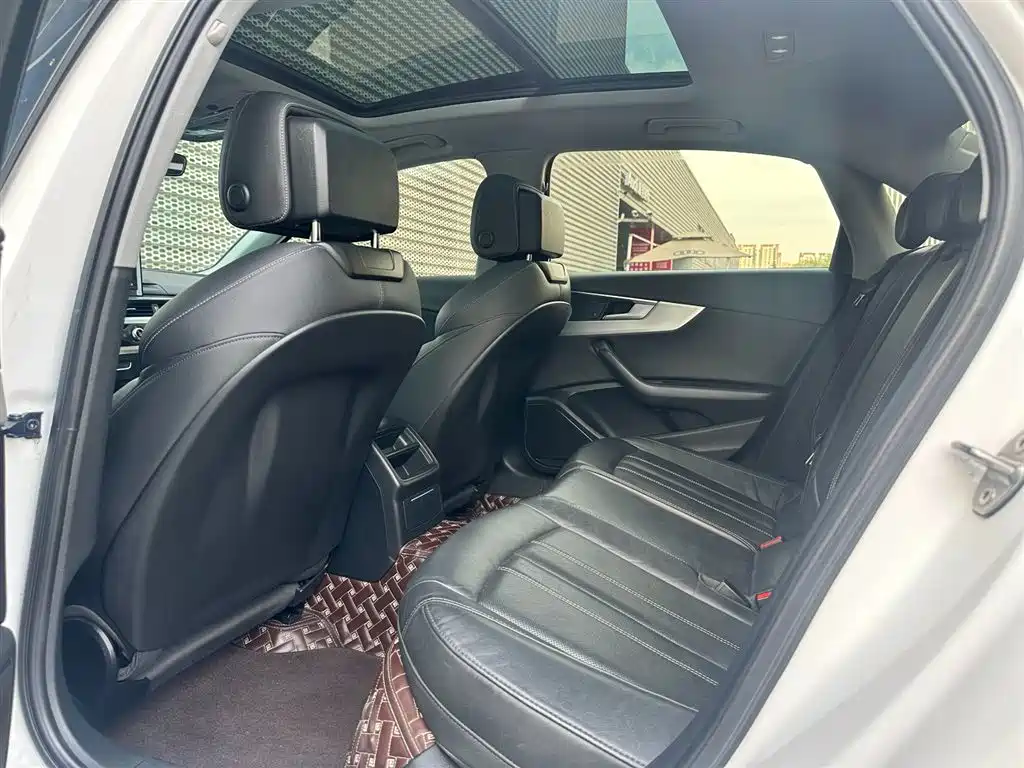 Audi A4L — миниатюра 14
