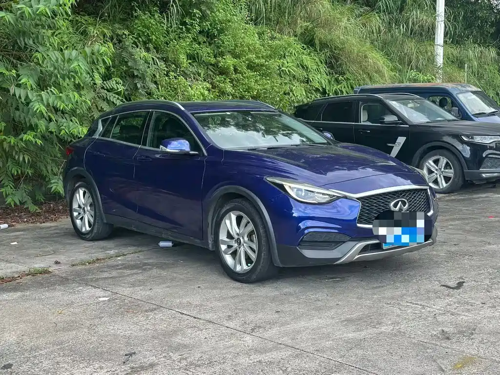 Infiniti QX30 — миниатюра 2